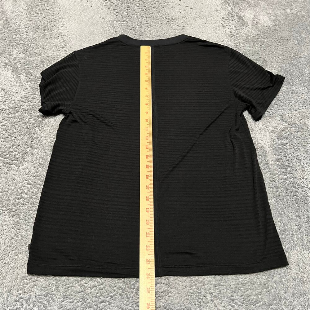 lululemon athletica Black Short Sleeve Ribbed Tee - Picture 5 of 5